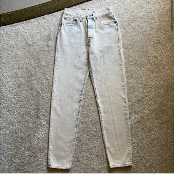 NWOT 501 Levi's Classic '81 Women Jeans Size 26/33 100% Cotton - Picture 2 of 13